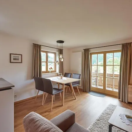 Apartment Haus Schmiederer *