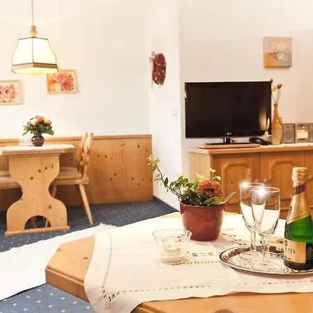 Haus Schmiederer * Reit im Winkl
